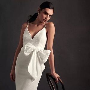 ***LIKE NEW***  Rebecca Vallance Genevieve Bow dress